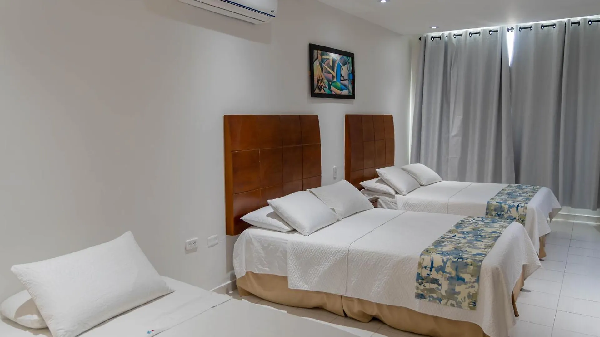 ***  Hotel Coral Reef Cartagena Colombia