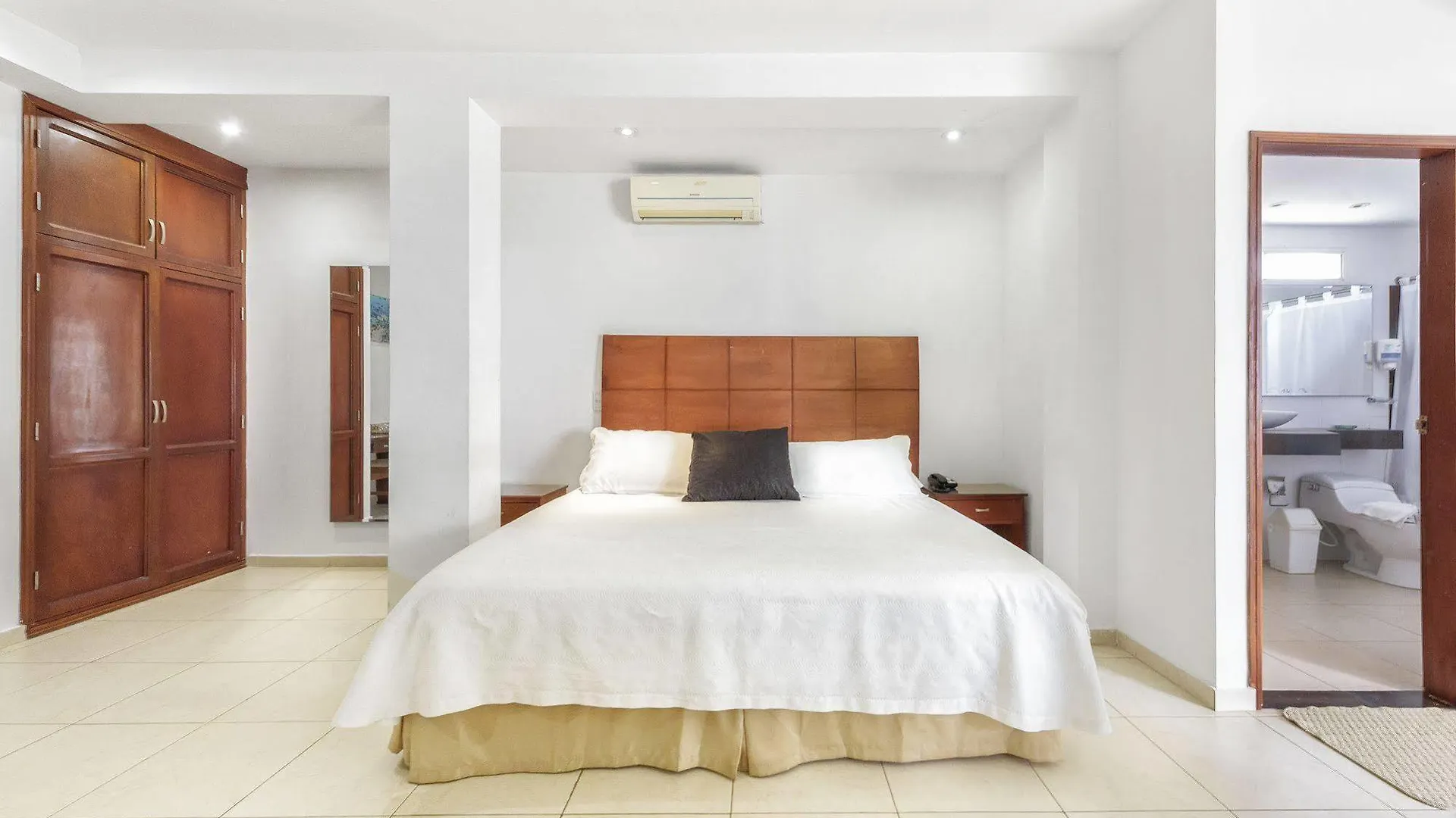 Hotel Coral Reef Cartagena 3*,  Colombia