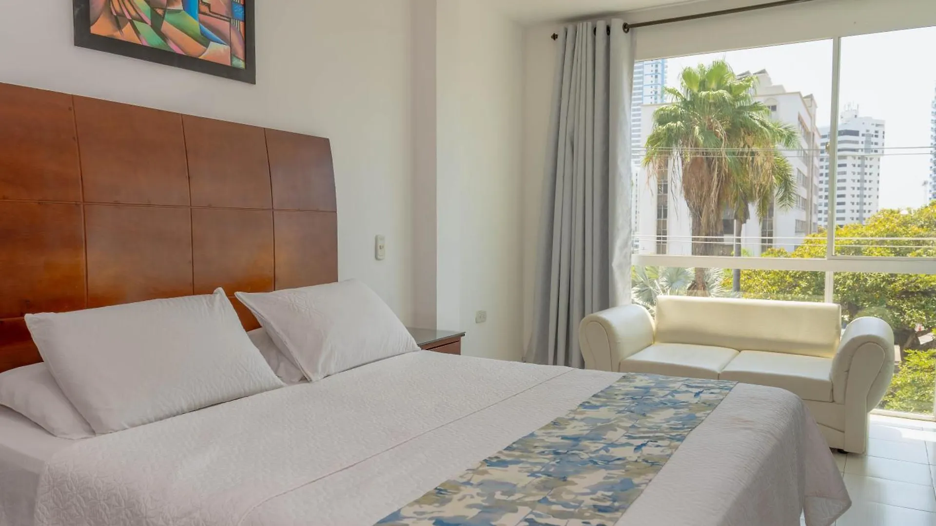 Hotel Coral Reef Cartagena 3*,